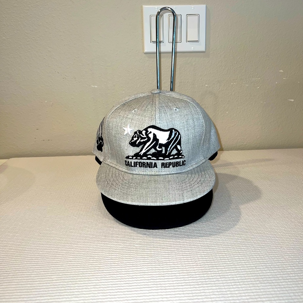 CALIFORNIA BRAND BALL CAPS